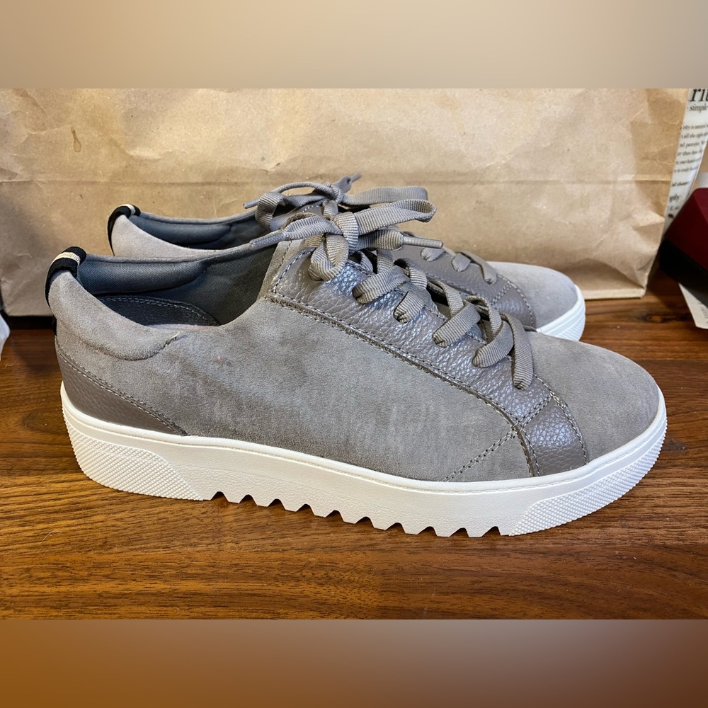 Dr. Scholl’s women’s Good One Oxford Sneakers shoes Leather Sz 8.5